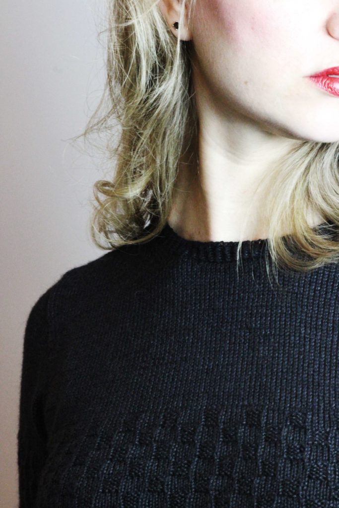 Vitta blouse knitting pattern