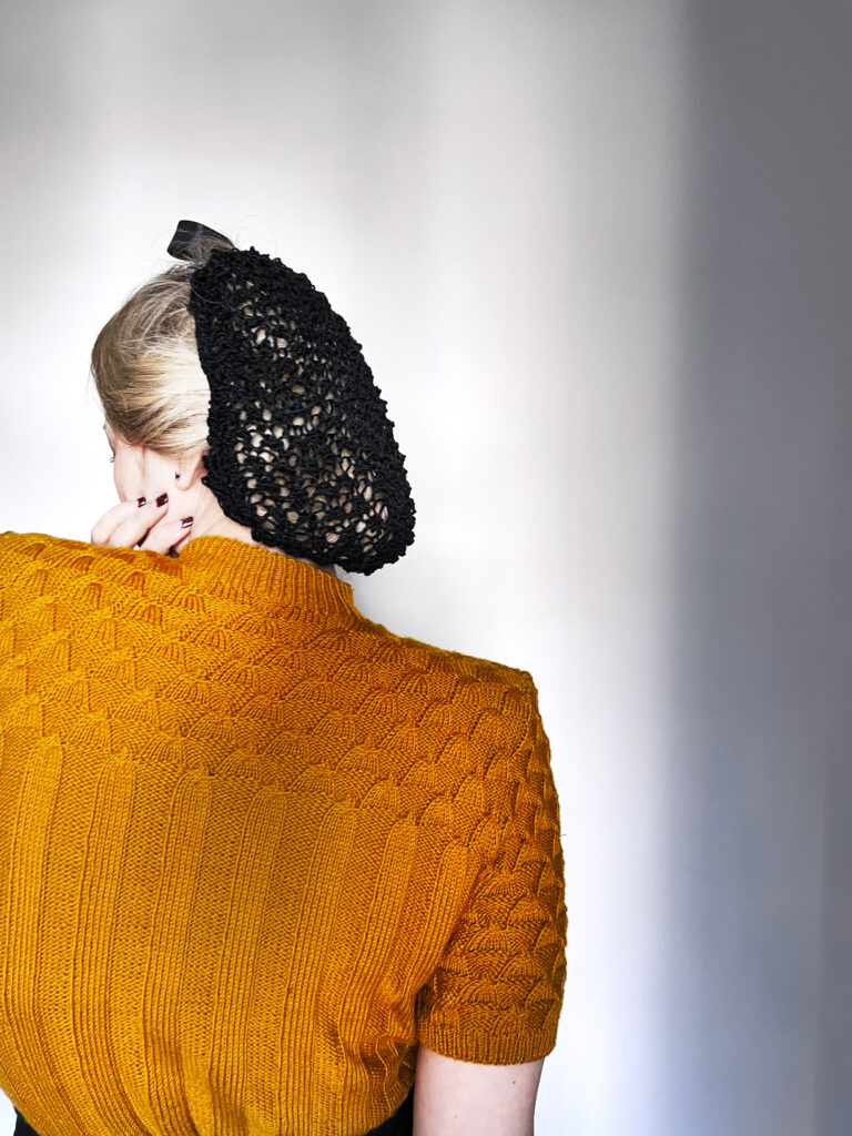 Funis blouse knitting pattern
