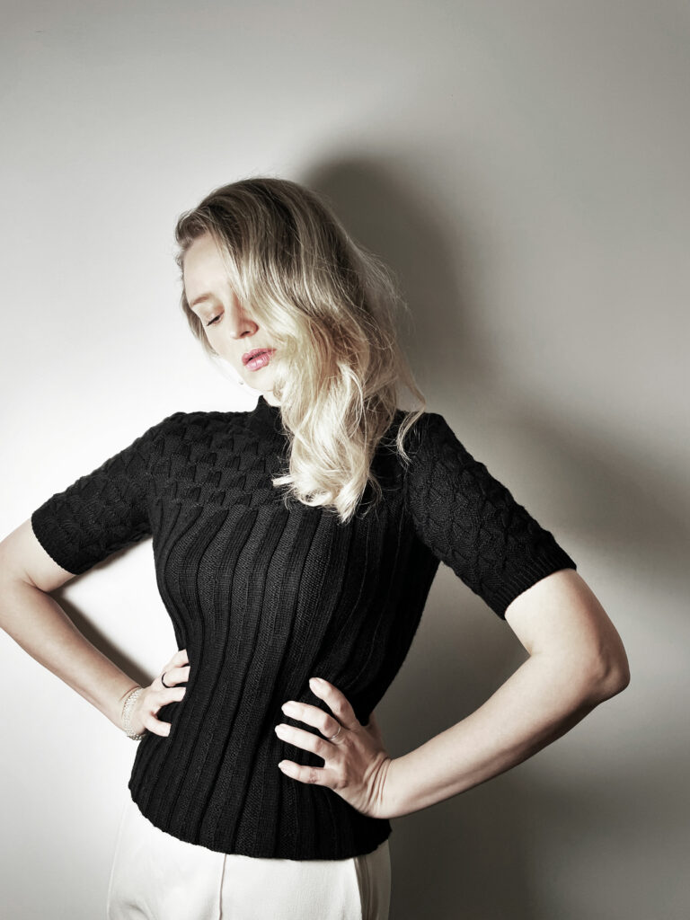 Funis blouse knitting pattern