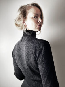 Nassa blouse knitting pattern