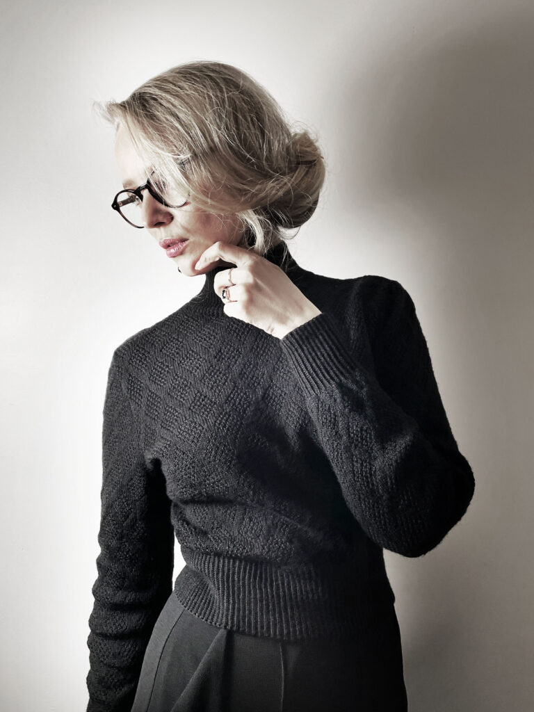 Nassa blouse knitting pattern