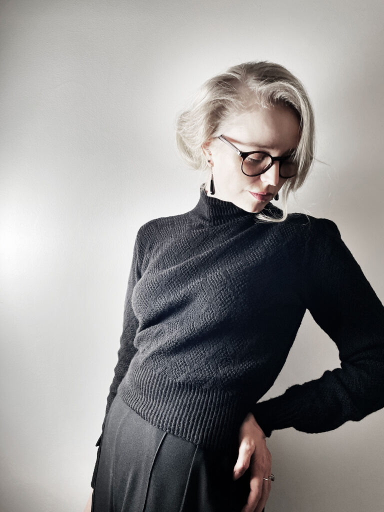 Nassa blouse knitting pattern