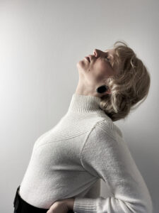 Telum blouse knitting pattern